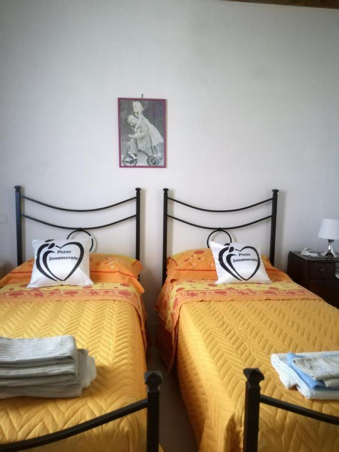 B&B Pozzo Innamorato 蒙泰内罗迪比萨恰 外观 照片